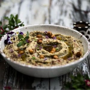 NWOT Williams Sonoma Rustic Outdoor Melamine Collection. Ivory Bowls. Set of 6